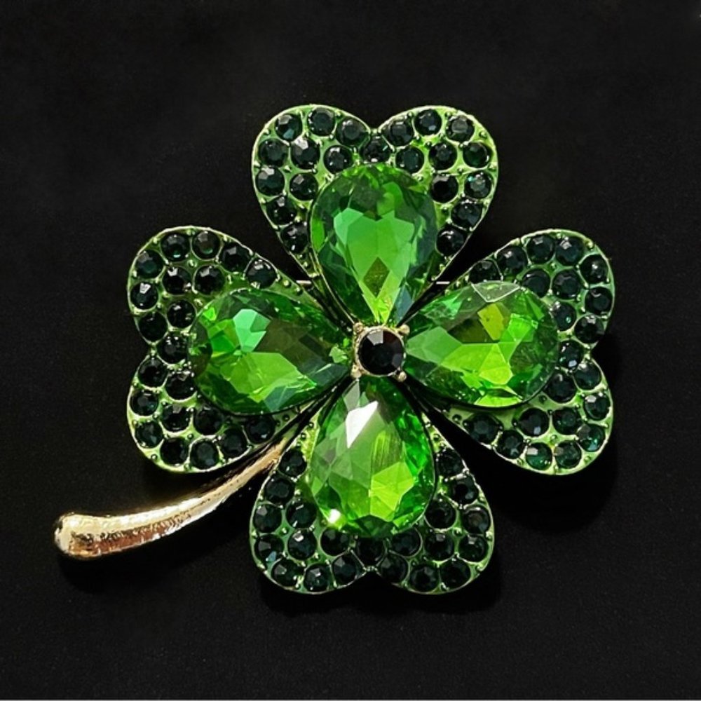 ✨Stunning Cloverleaf 🍀 Brooch of Luck